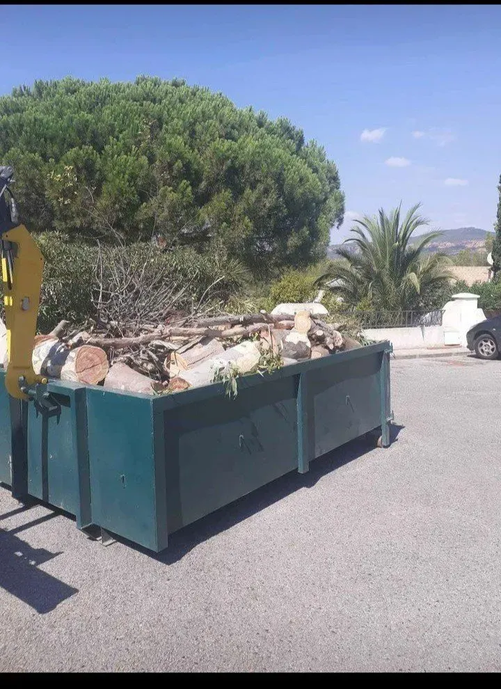 Recyclage de déchets près de Sorgues